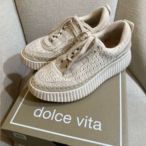 Dolce Vita Women's Tan Woven Sneakers